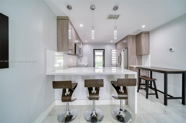 8620 SW 128th St, Miami, FL 33156 - photo 4