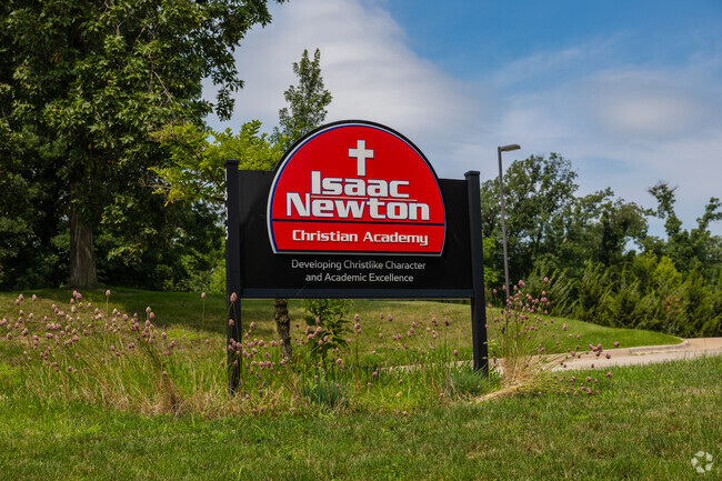 Isaac Newton Christian Academy
is located on Linmar Dr NE.
