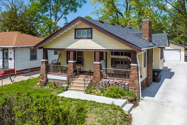 King Irving features more modest homes as well, with a number of Bungalows and Ranches.