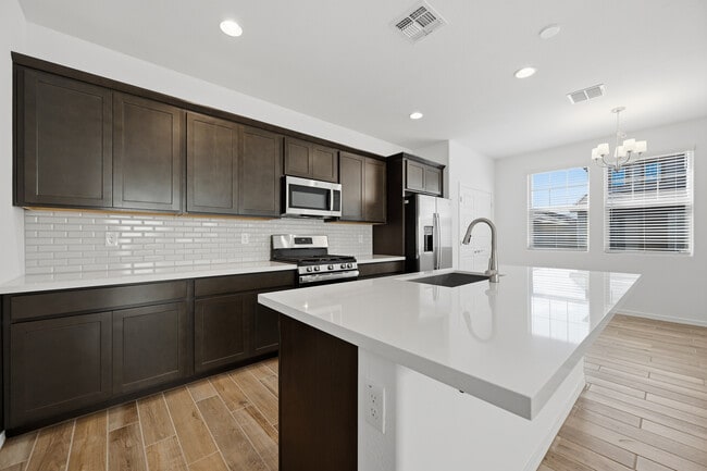 10002 W Piccadilly Rd, Avondale, AZ 85392 - photo 6