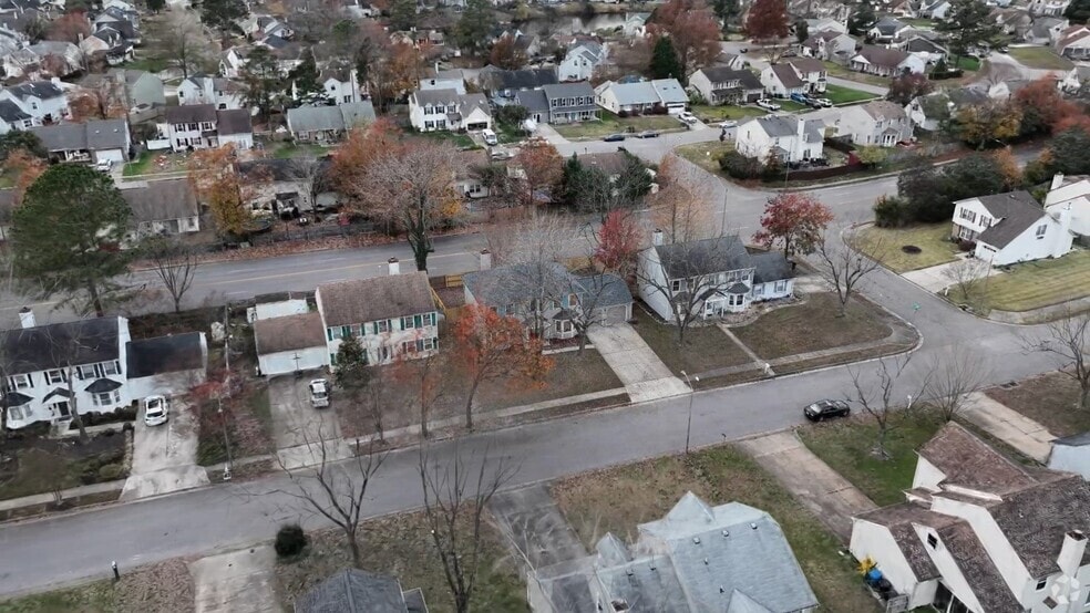 1637 Castlefield Rd, Virginia Beach, VA 23456 - photo 2