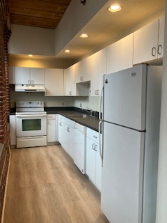 21 Wingate St, Haverhill, MA 01832