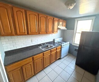 103 Chancellor Ave Unit A14, Newark, NJ 07112