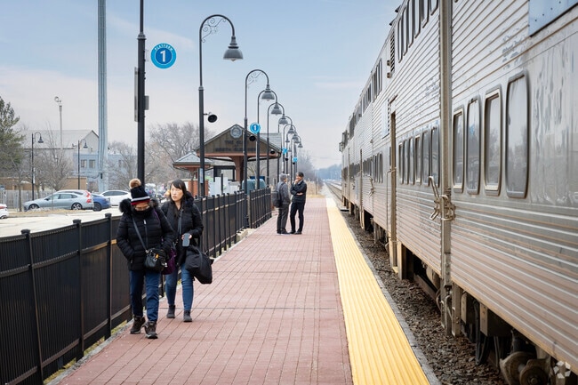 Commuting in The Willows is easy with a Metra line at The Glenn.