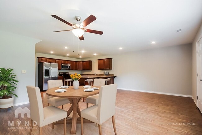 313 W Thurman St, Prairie Grove, AR 72753 - photo 3