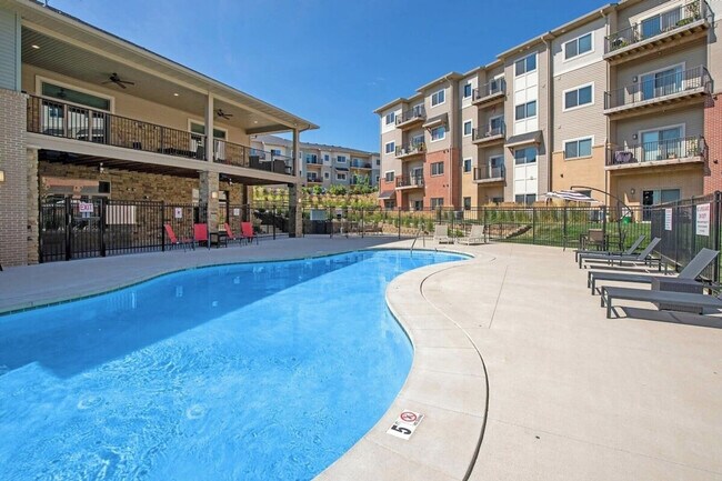 8350 Cascade Ave unit ID1285749P, West Des Moines, IA 50266 - photo 4