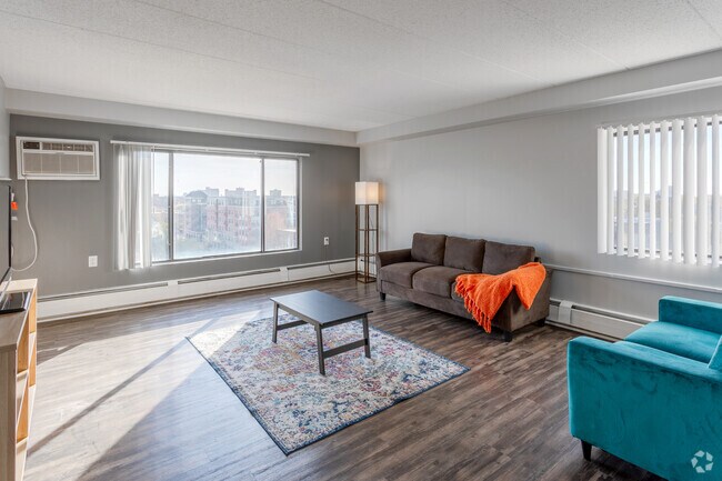 2BR, 1BA - 900SF - Living Room