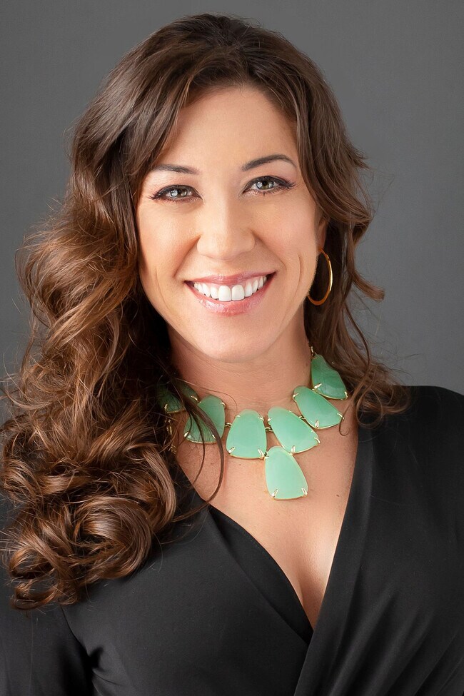 Monica Carr