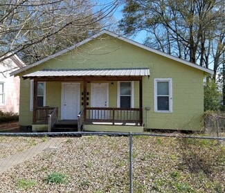 305 S Magnolia St, Hammond, LA 70403