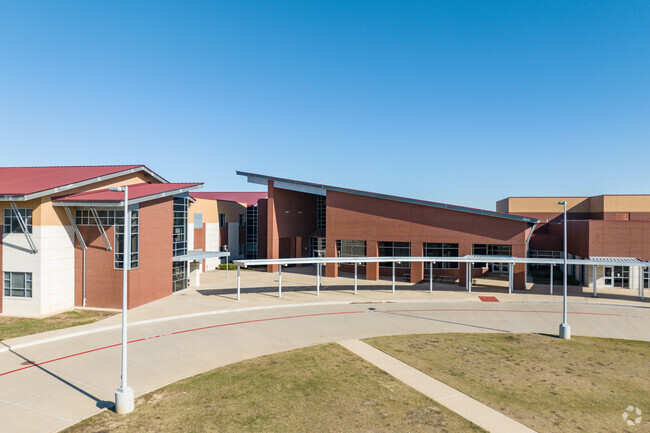 Lake Pointe Elementary School, Rankings & Reviews - Homes.com