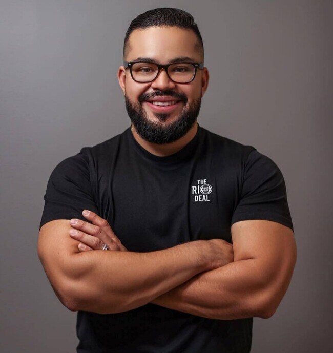 Agent Photo