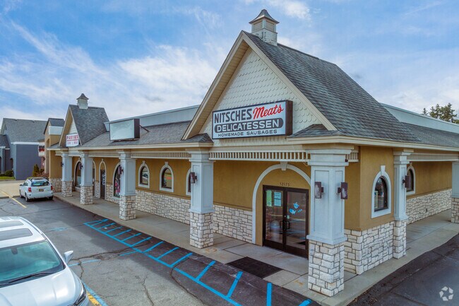 There are many local restaurants on Van Dyke Avenue in Shelby Township.