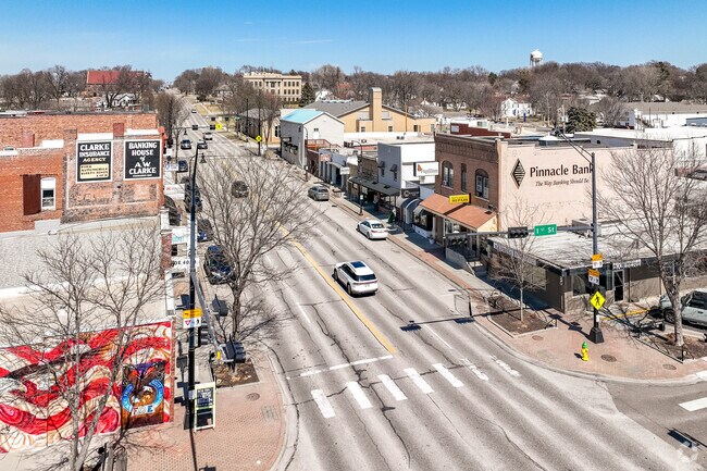 South Washington Street. Downtown Papillion.