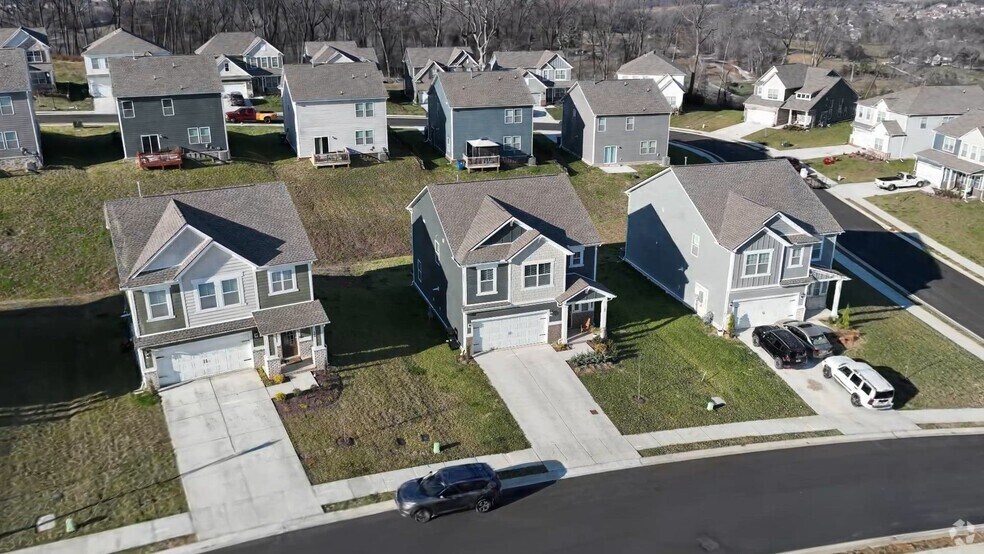 544 Lyness Dr, Smyrna, TN 37167 - photo 2