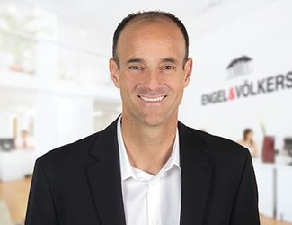 Andrew Levine