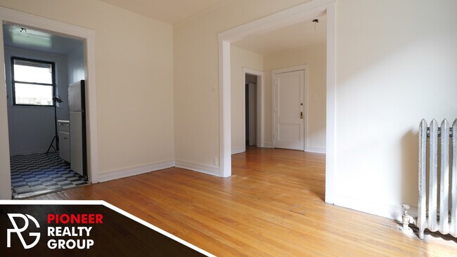 812 W Waveland Ave unit 821-S1, Chicago, IL 60613 - photo 5