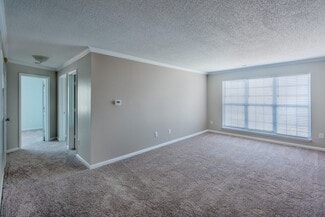 337 Guilford College Rd, Greensboro, NC 27409