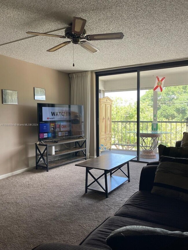 2400 Dc Country Club Blvd, Deerfield Beach, FL 33442