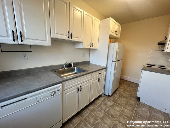 508 Belmont St unit 38, Watertown, MA 02472 - photo 7