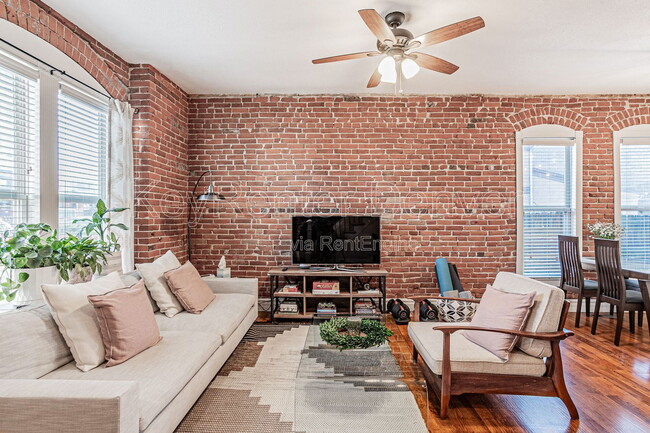 3033 Welton St, Denver, CO 80205 - photo 3