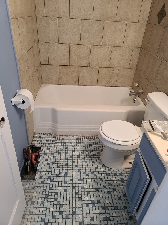 813 Roosevelt St, South Bend, IN 46616 - photo 3