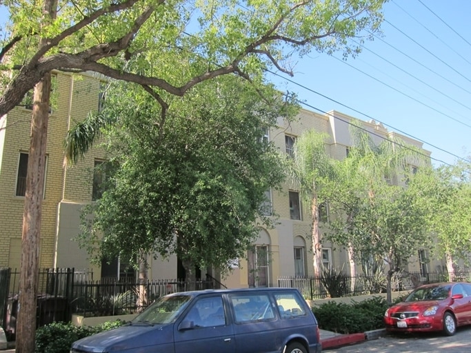 Elk Villas...Newly Remodeled Gorgeous Apartments...Prime Location!, Glendale, CA 91205 - photo 1