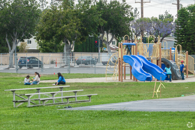 W. R. Nelson Elementary School has great academic opportunities for your students.