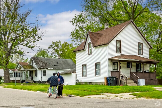 There is a wide array of architectural styles found in South Parks.