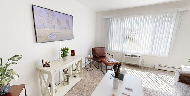 517 E Division St unit ID1253109P, Fond Du Lac, WI 54935 - photo 3