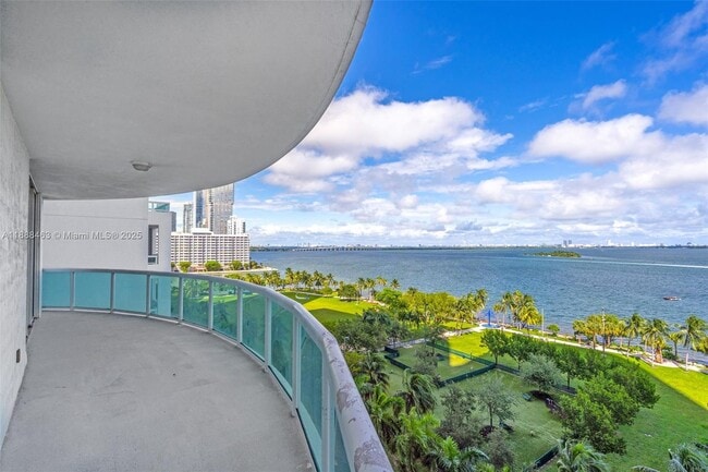 1800 Club unit 701, Miami, FL 33132 - photo 3