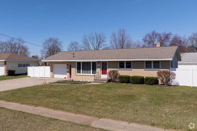 Beautiful brick ranch homes are the majority style found in Burlingame Heights.