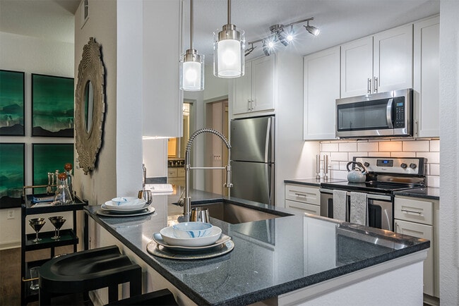 Cortland Gateway Park, Denver, CO 80239 - photo 3