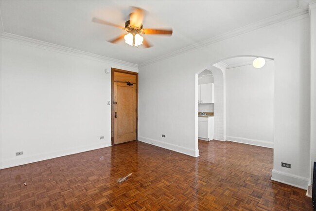 429 W Roscoe St unit 502, Chicago, IL 60657 - photo 6