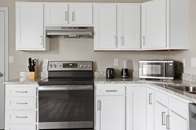 9791 Stonewall Ln unit ID1228624P, Avon, IN 46123 - photo 7