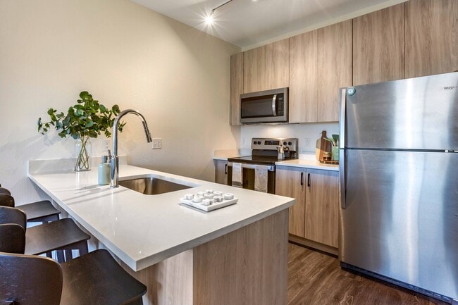 Yugo Flagstaff Central, Flagstaff, AZ 86001 - photo 2