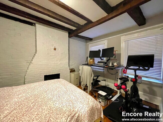 2 Champney Place unit 1 - 3, Boston, MA 02114 - photo 4