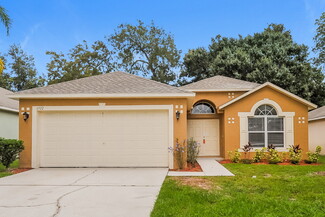 6922 Crown Lake Dr, Gibsonton, FL 33534