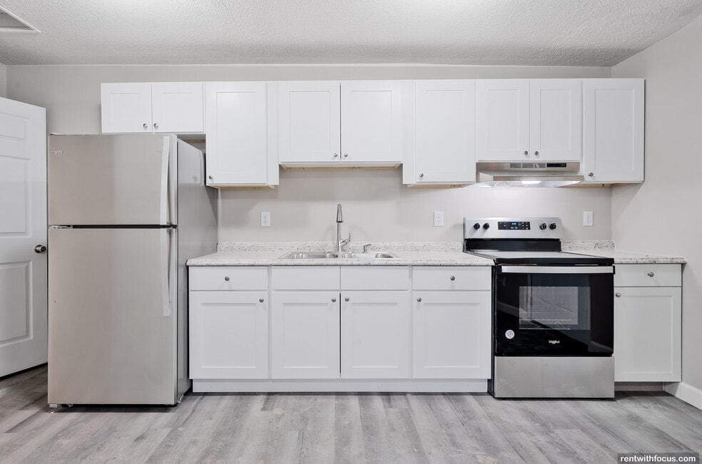 EVERGREEN PLACE, Appleton, WI 54914 - photo 1