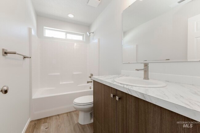 349 N Madrone Ave, Kuna, ID 83634 - photo 4