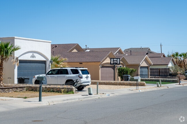 New homes in Anthony feature modern designs.