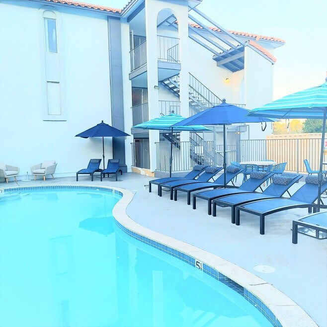 Chateau Spring Hill Apartments, La Mesa, CA 91941 - photo 1