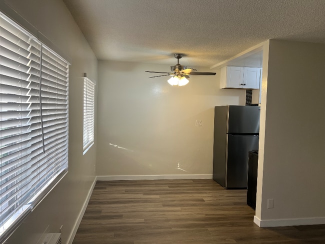 1193 N Ardmore Ave unit 8, Los Angeles, CA 90029 - photo 2