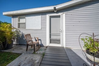 8340 Roosevelt St, Englewood, FL 34224