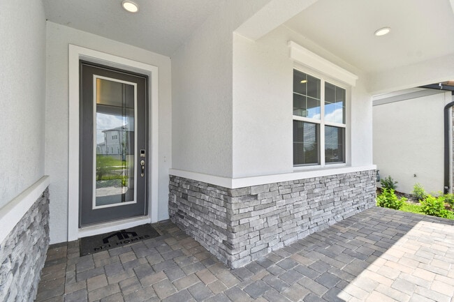 1704 Suttonset Trail, Zephyrhills, FL 33541 - photo 7