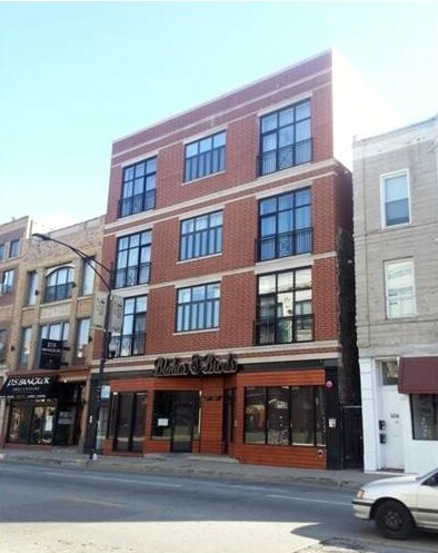 3343 N Clark St, Chicago, IL 60657