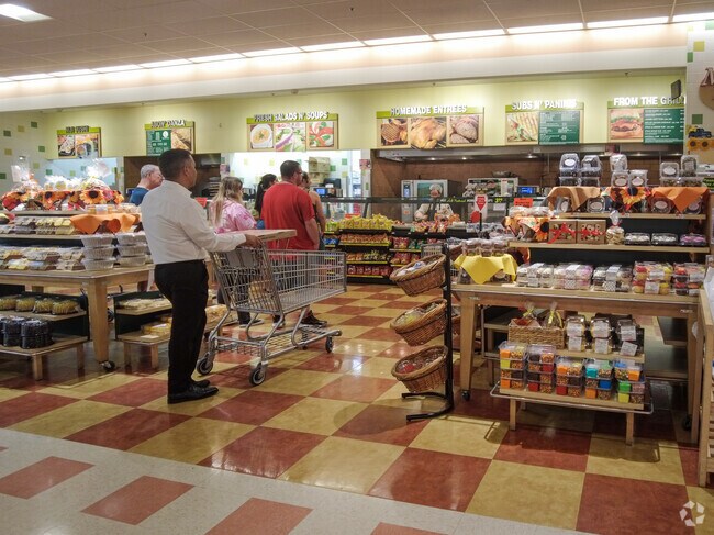 Market Basket is the main grocery store in the Mount Washington neighborhood.