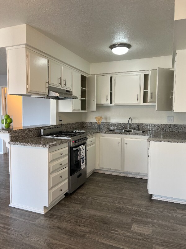 841 W La Habra Blvd Unit L203 One Bedroom, La Habra, CA 90631