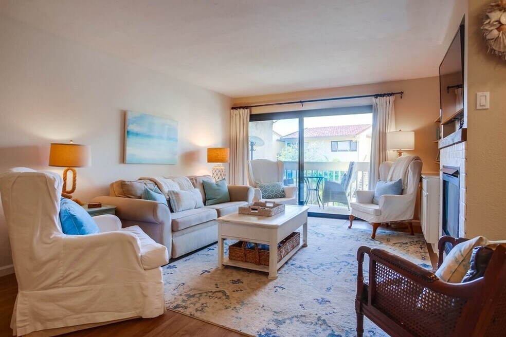 453 S Sierra Ave unit ID1255603P, Solana Beach, CA 92075 - photo 1