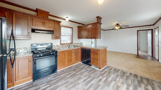 725 W Thornton Ave unit 79, Hemet, CA 92543 - photo 2