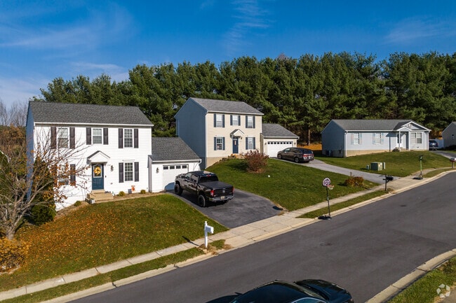 Charming row of single family homes located just outside of downtown Libertytown.